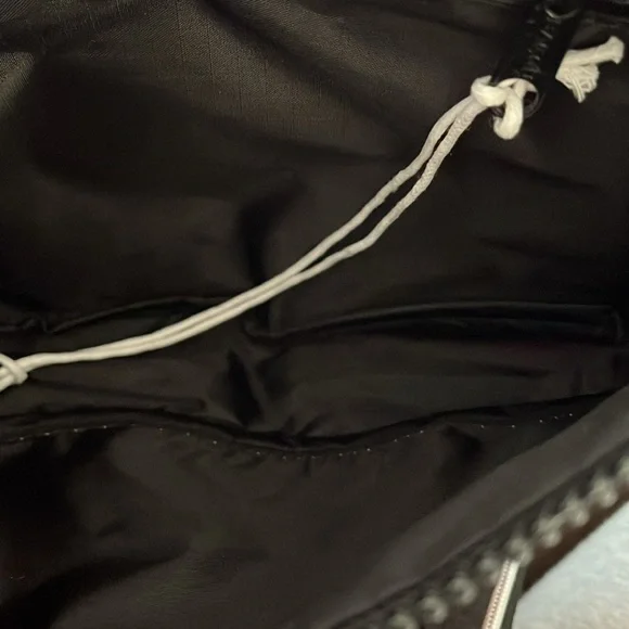 BAGGU Extra Pink Crescent Shoulder Bag New - Picture 6 of 7